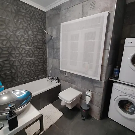 شقة Modern 2 Bedroom *