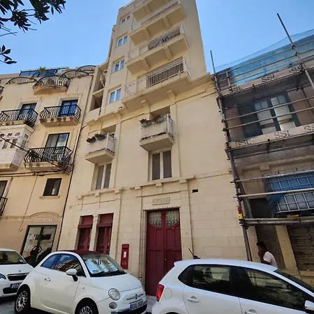Modern 2 Bedroom Daire Sliema