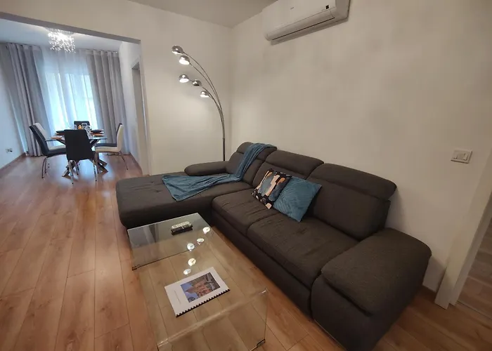 Modern 2 Bedroom 公寓