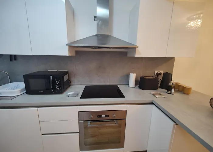 Modern 2 Bedroom * 斯利马